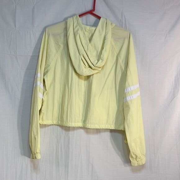 Forever 21 women’s windbreaker - Picture 2 of 5